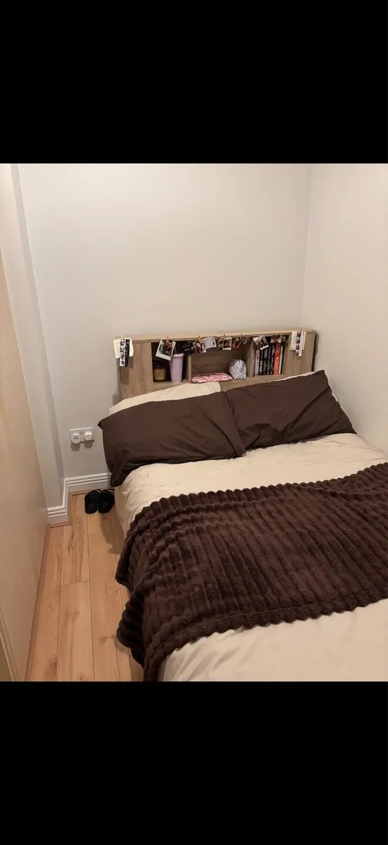 Headboard cabinet - Image 1