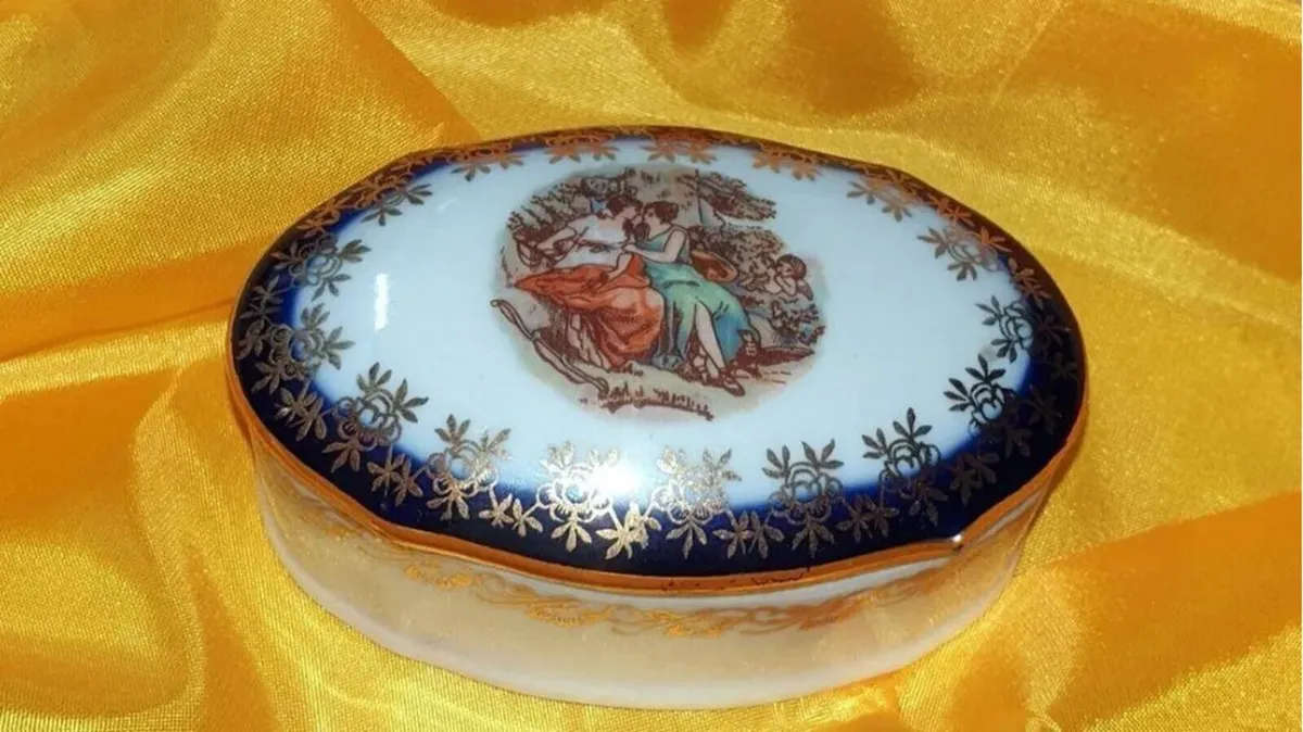 Vintage German PM Martinroda Porcelain Trinket Box - Image 4