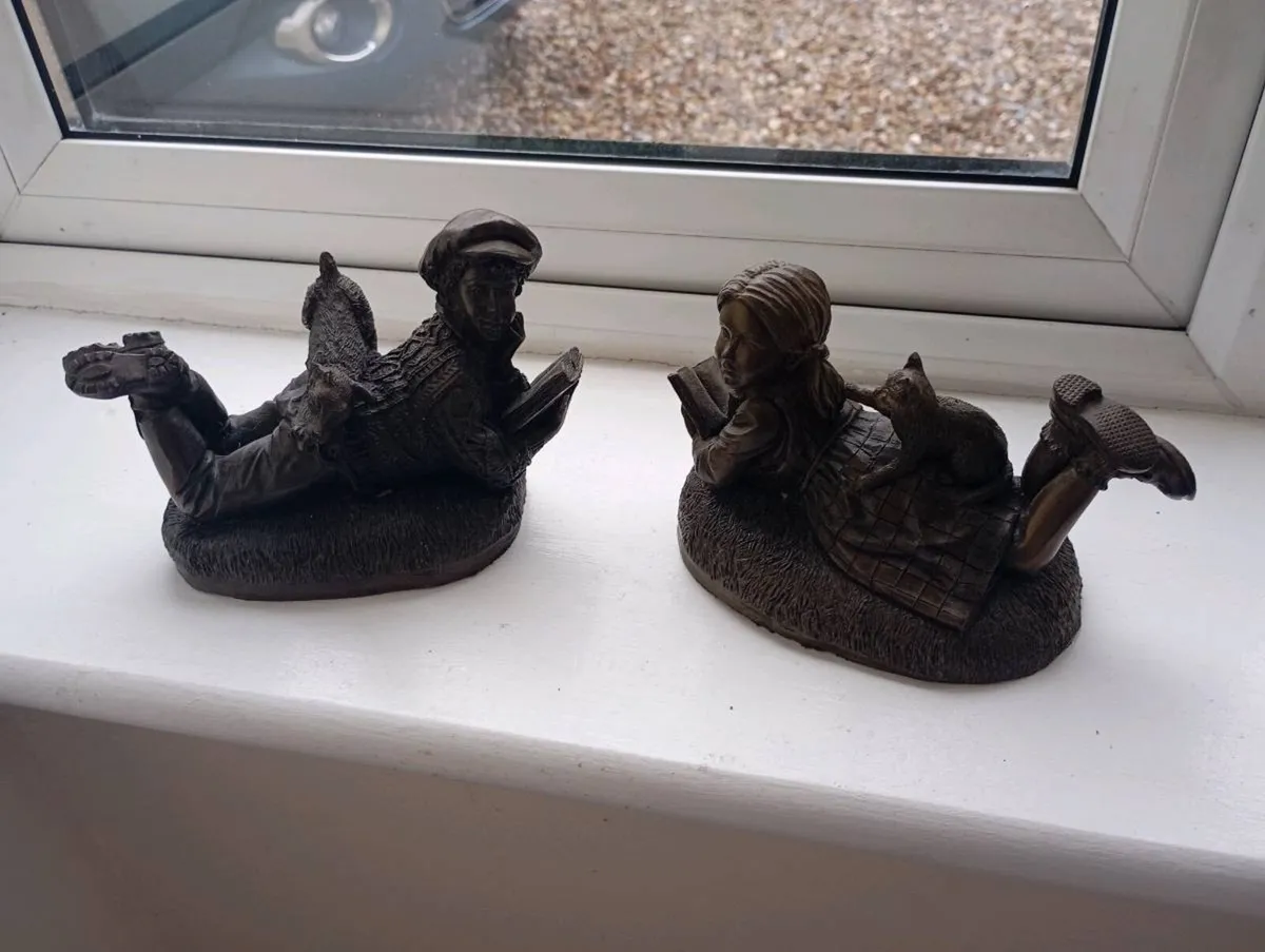 Pair of Genesis Figurines - Image 1