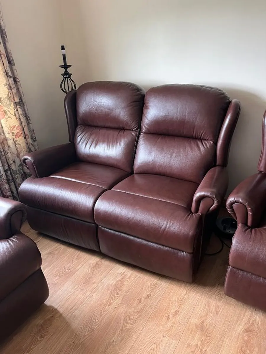3 Piece Leather Suite - Image 1