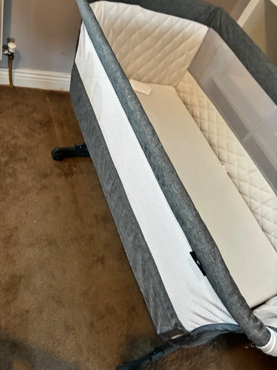 Baby Cot - Image 1