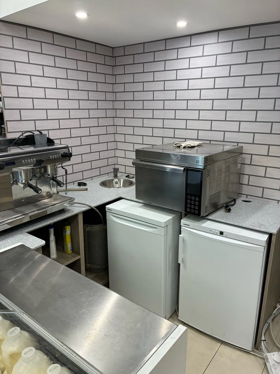 Shop counter & deli equipment - Image 1