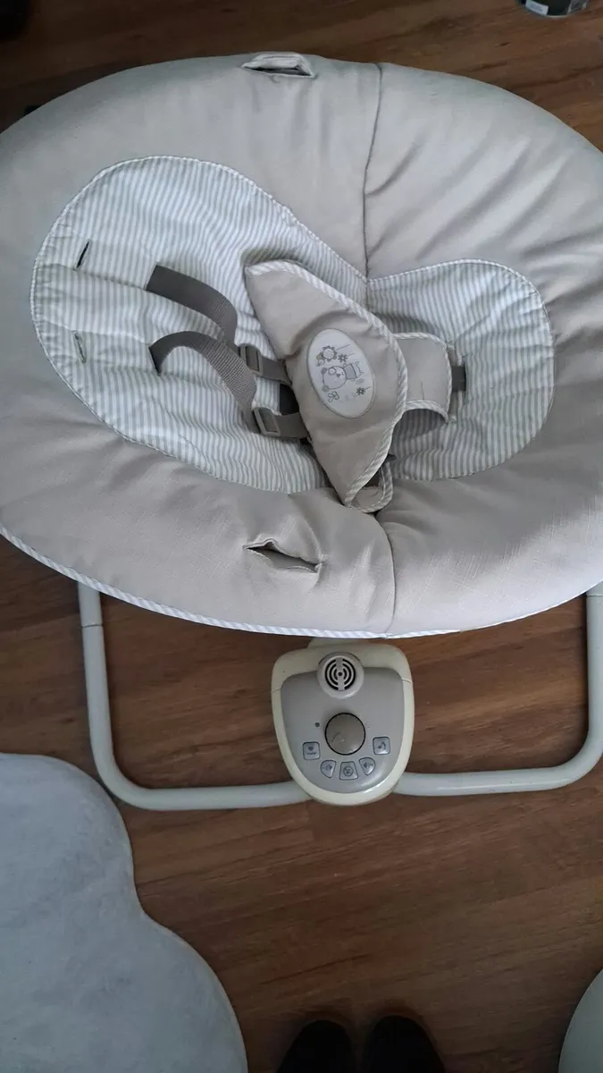 Baby swing - Image 2