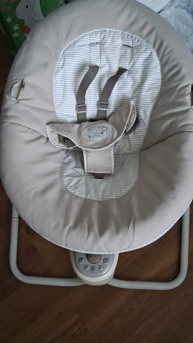 Baby swing - Image 1