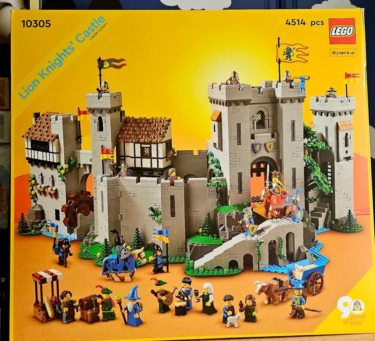 Lego 10305 Lion Knights Castle BNIB