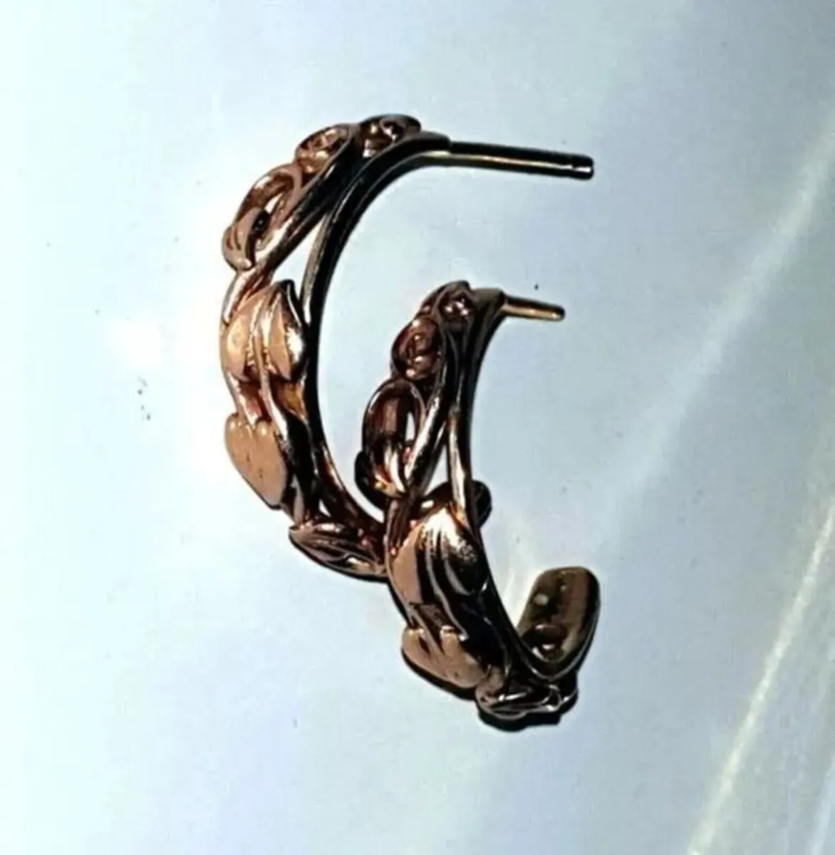 Vintage Hallmarked 9ct Gold Harrods Hoop Earrings - Image 3