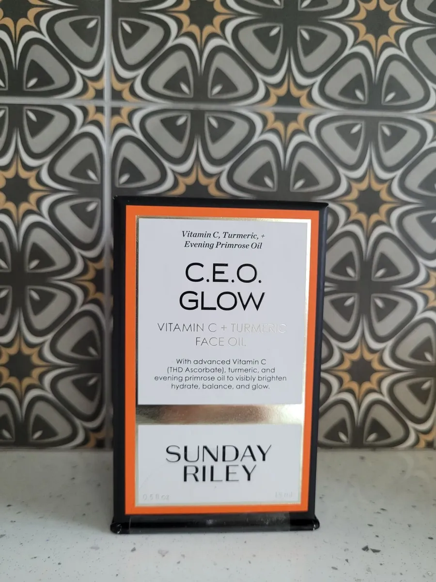 Sunday Riley CEO Glow - Image 1