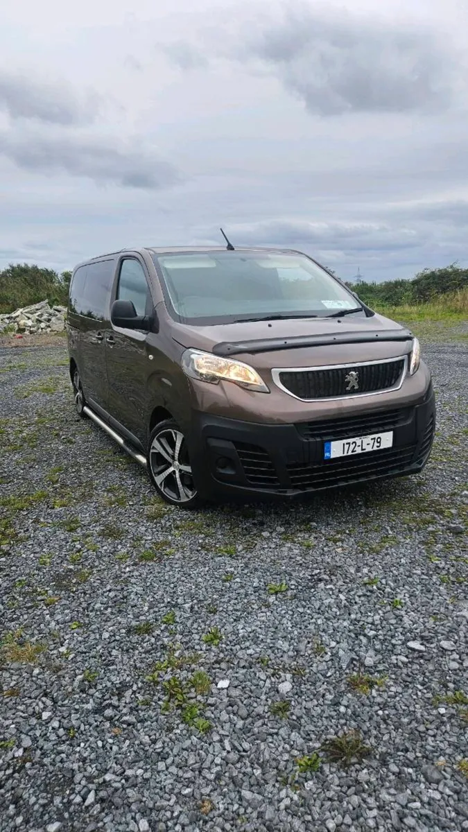 Peugeot Expert 9 seats - Image 1