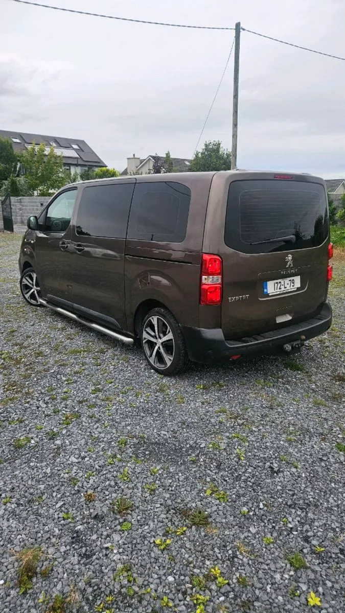 Peugeot Expert 9 seats - Image 2