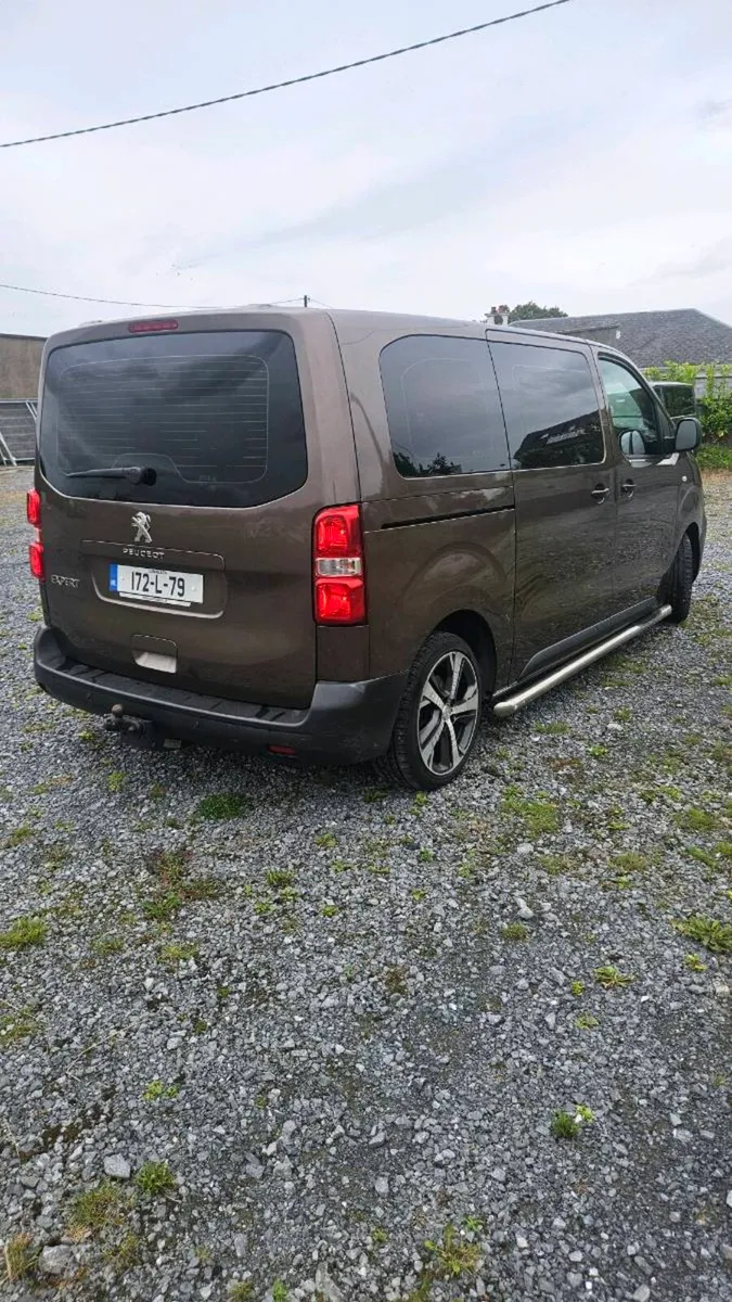 Peugeot Expert 9 seats - Image 3