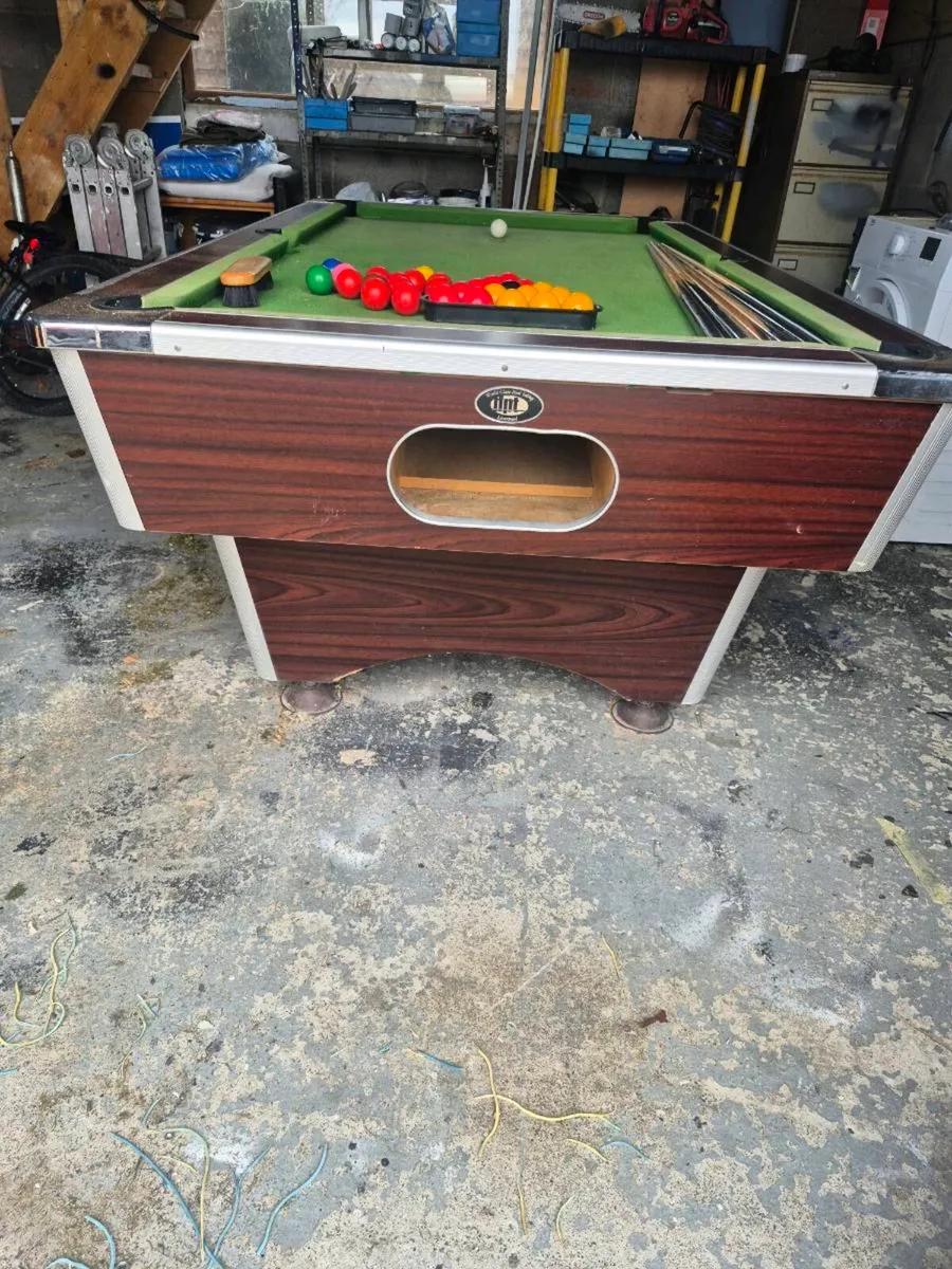 Pool table - Image 2