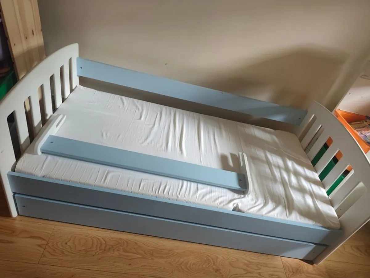 Children's bed - Image 3