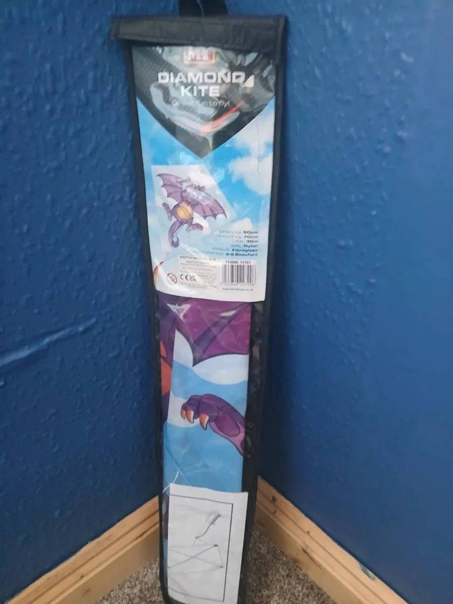 Kite - Image 1
