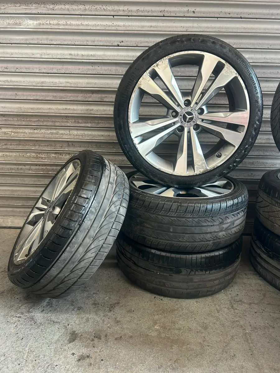 Mercedes C-Class AMG Alloys 18” - Image 1
