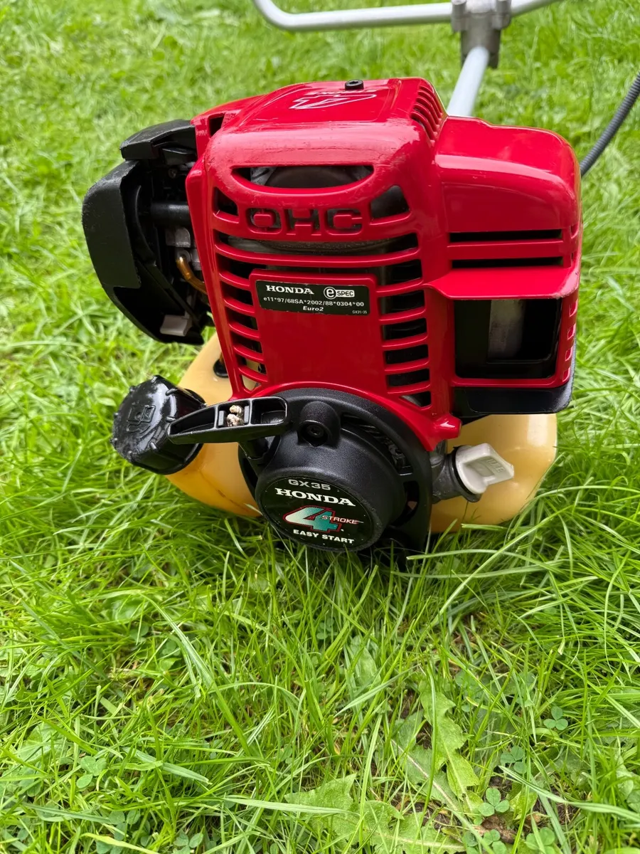 Honda UMK435 strimmer - Image 2