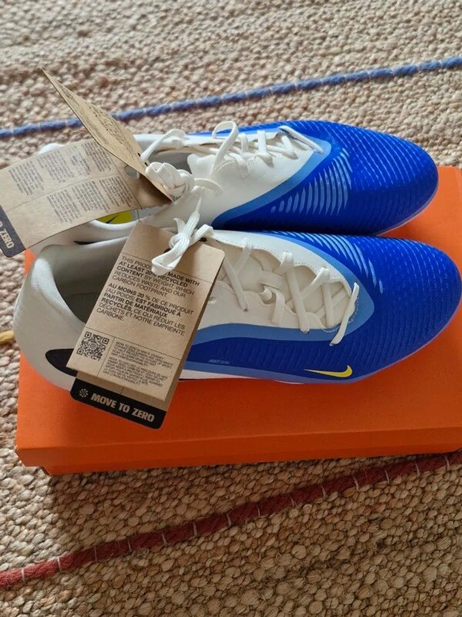 Brand New Nike Football Boots - Image 2