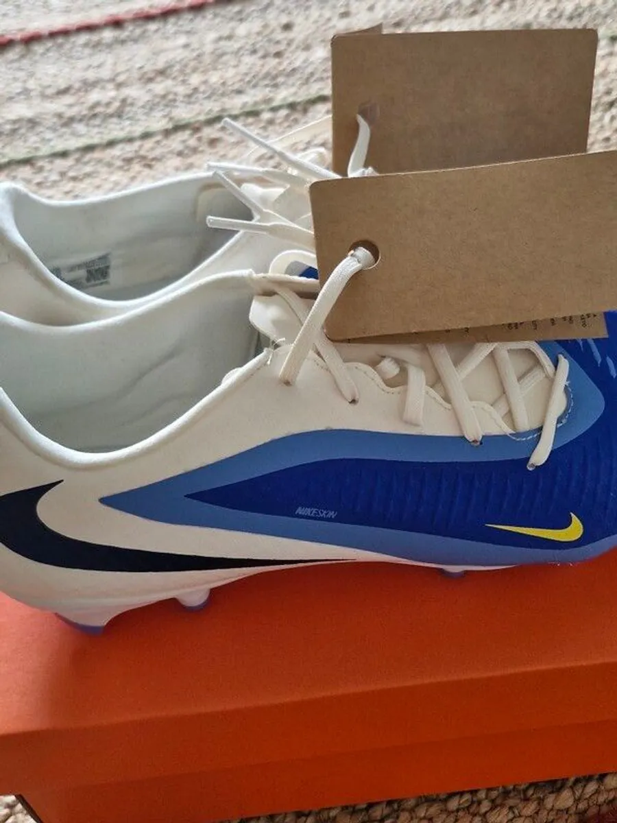 Brand New Nike Football Boots - Image 3