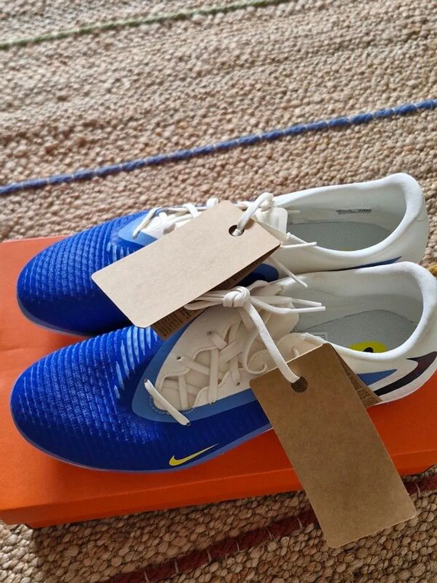 Brand New Nike Football Boots - Image 4