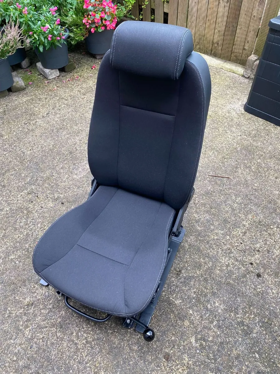 Turnout Swivel Seat - Image 4
