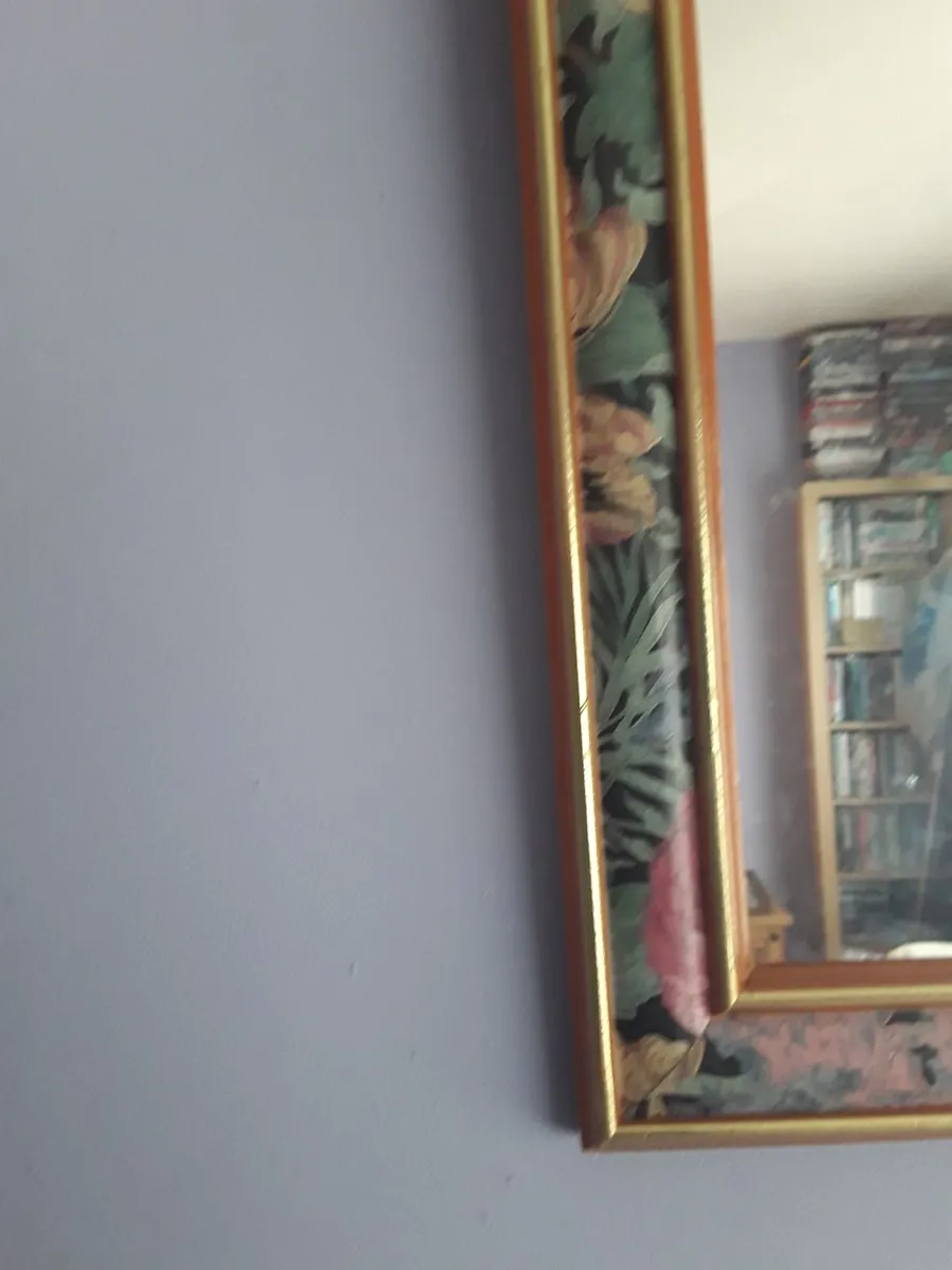 Lovely decorative mirror good condition - Image 1