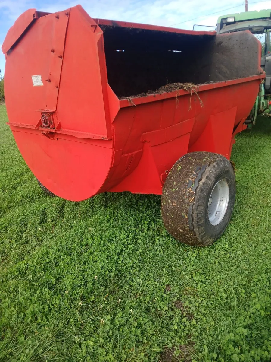 Dung speader for sale - Image 2