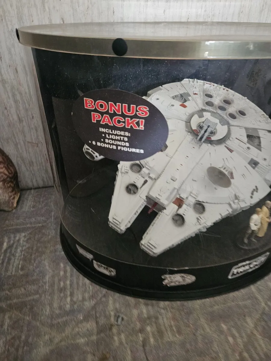 Star Wars Shop Display Millennium Falcon - Image 2