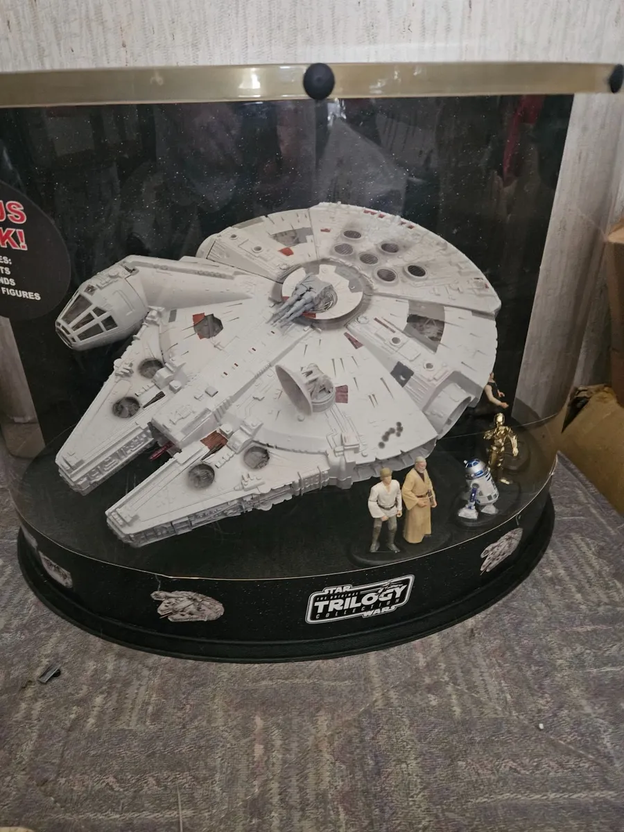 Star Wars Shop Display Millennium Falcon - Image 3