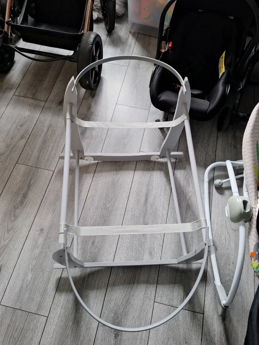 Carry cot - Image 3