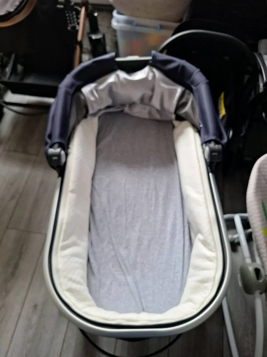 Carry cot - Image 2