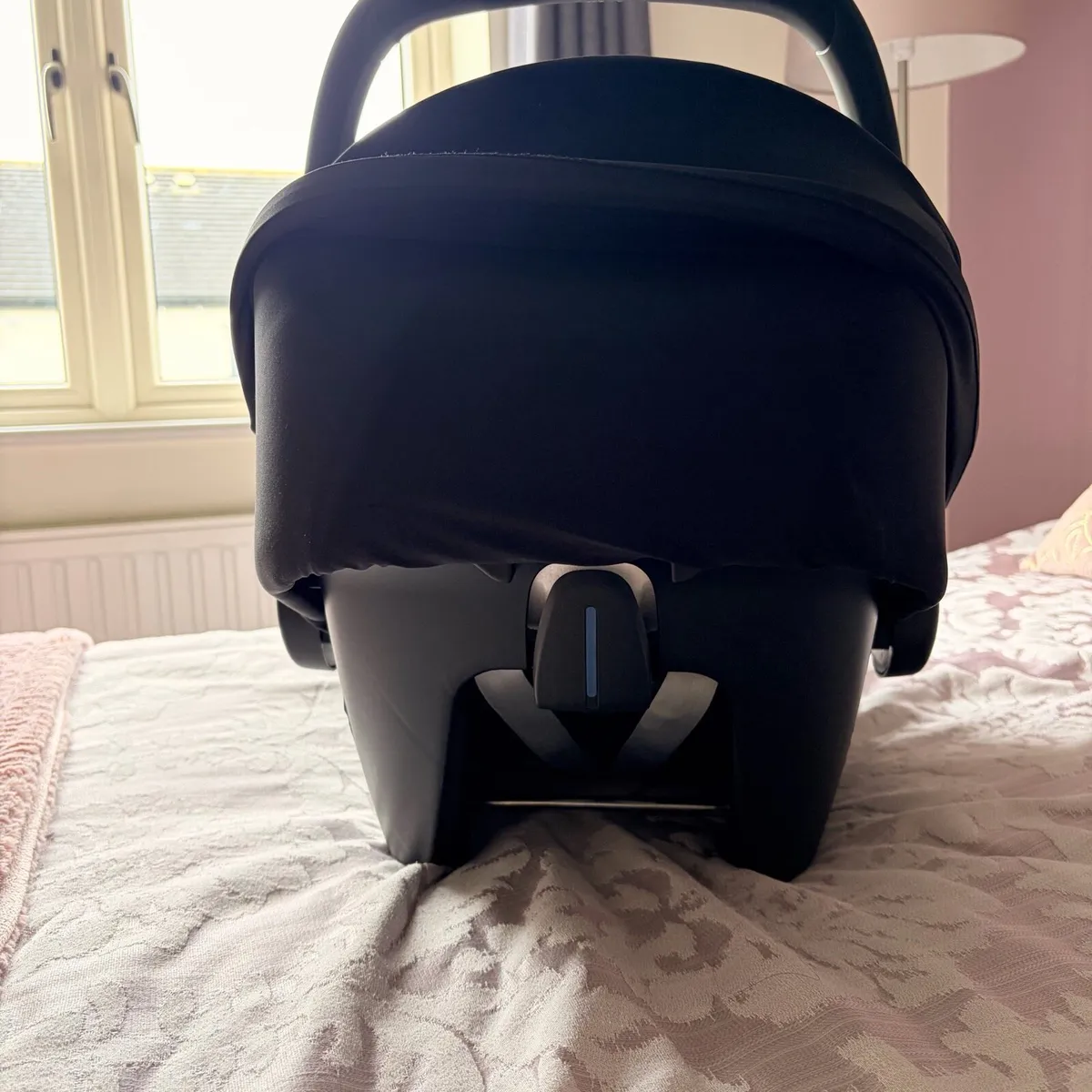 Maxi-Cosi Baby Car Seat - Image 3