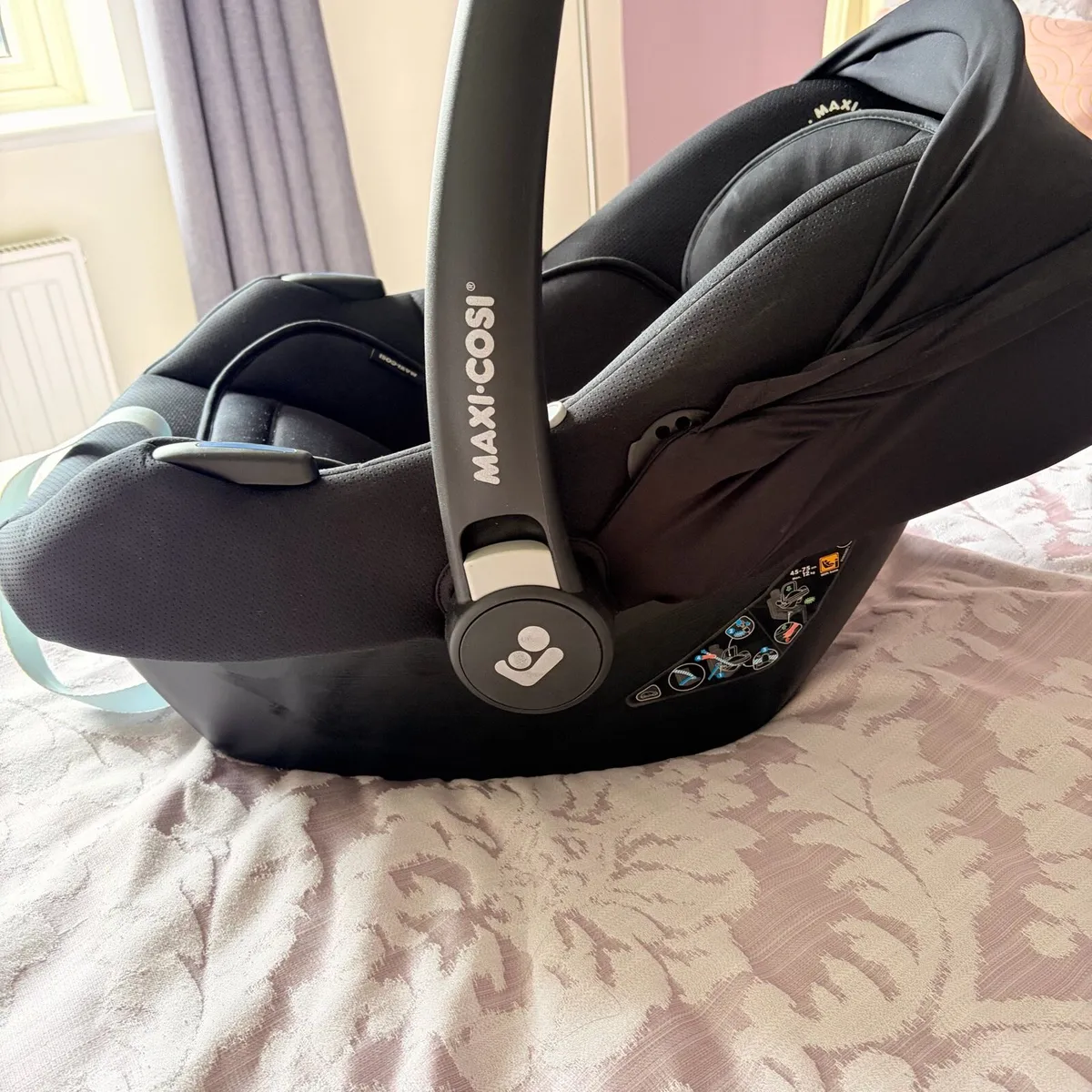 Maxi-Cosi Baby Car Seat - Image 4