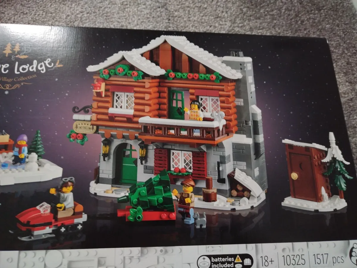 Lego Alpine Christmas Lodge €180 - Image 4