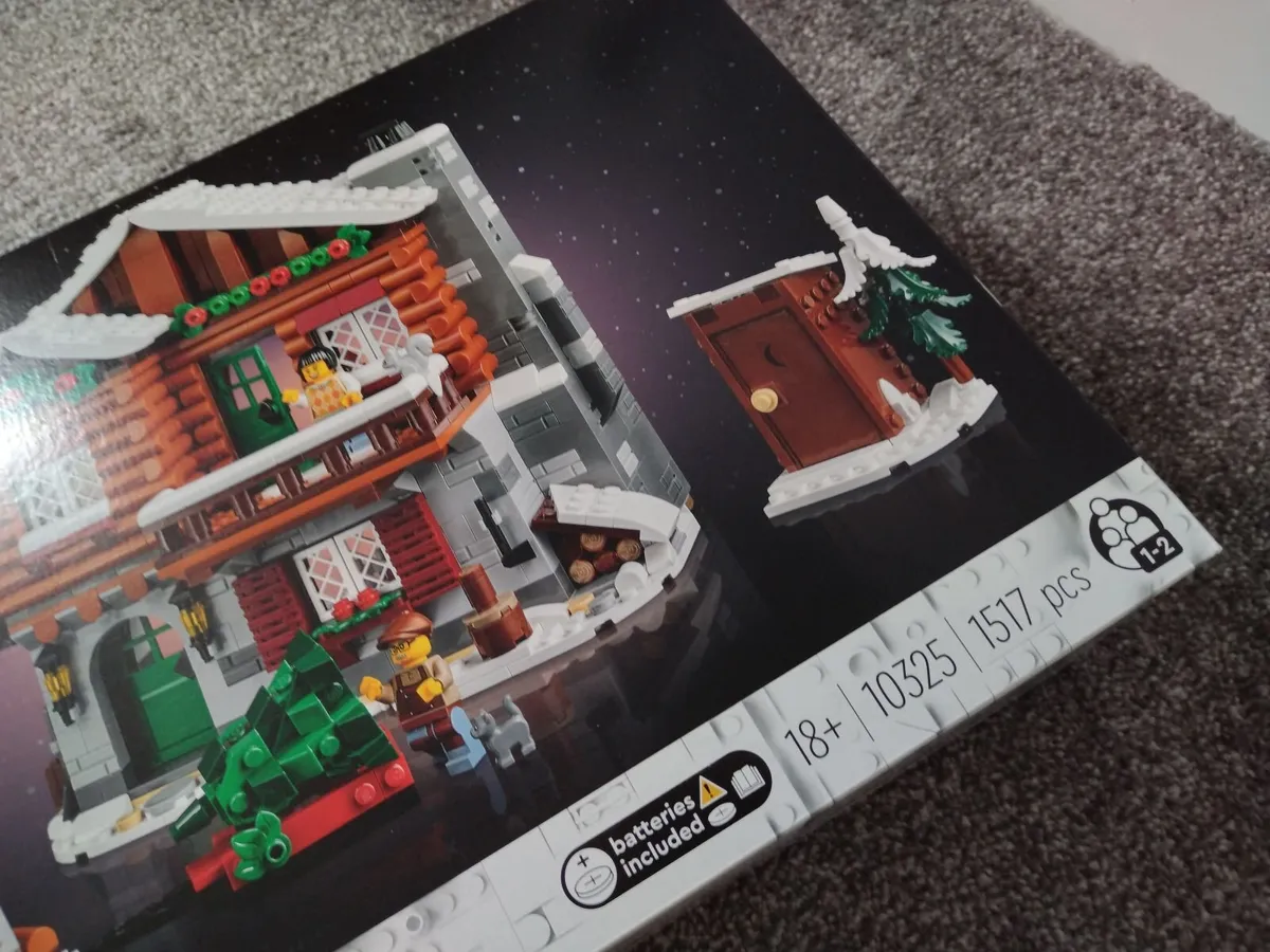 Lego Alpine Christmas Lodge €180 - Image 2