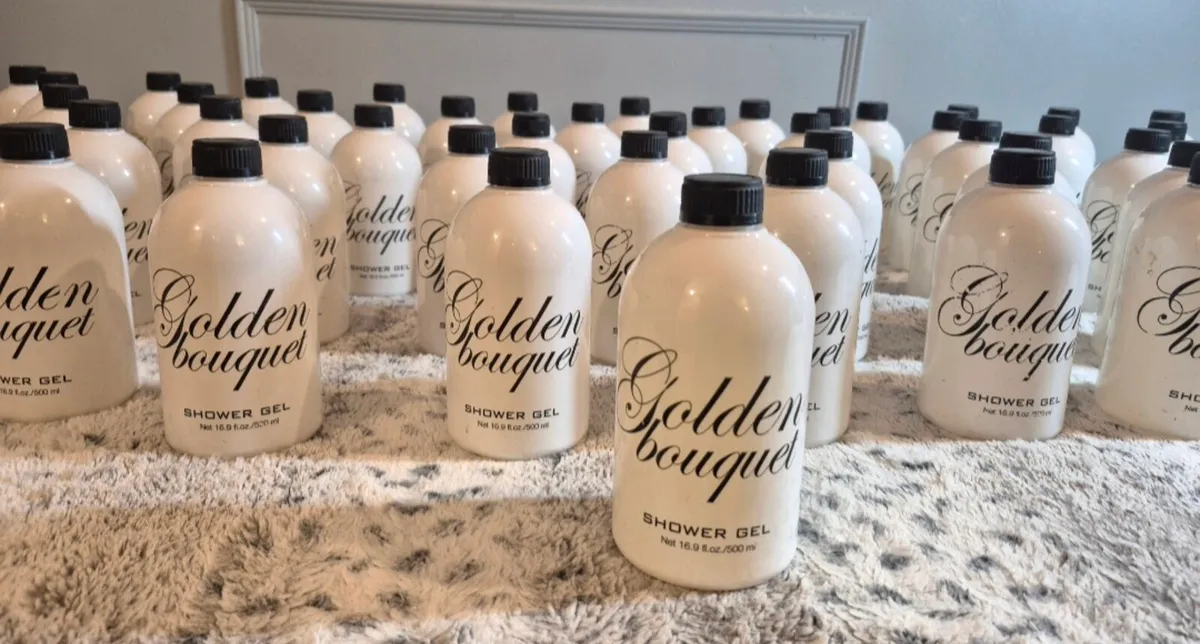 Job lot Gels bottles of Golden  Bouquet 500 ml (16 - Image 1
