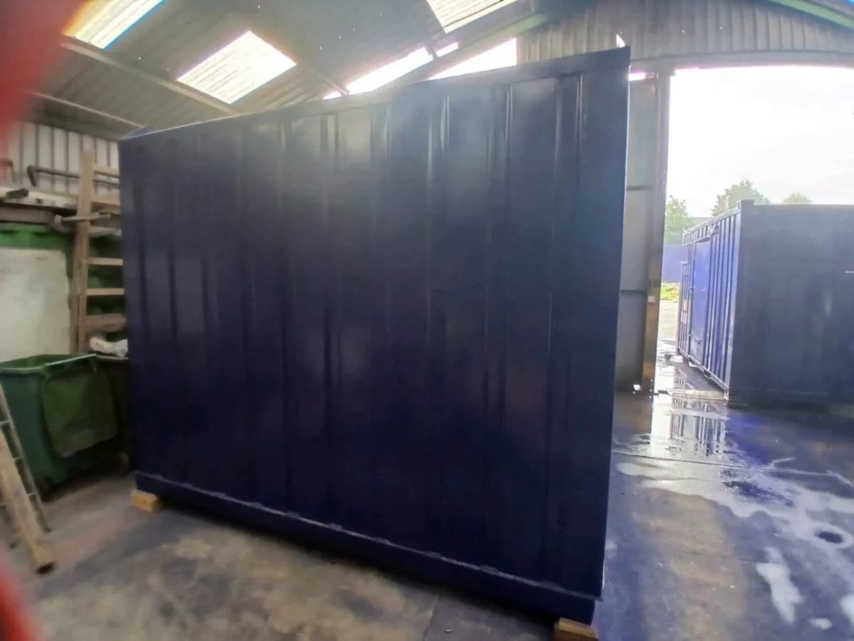 Container Toilet - Image 2