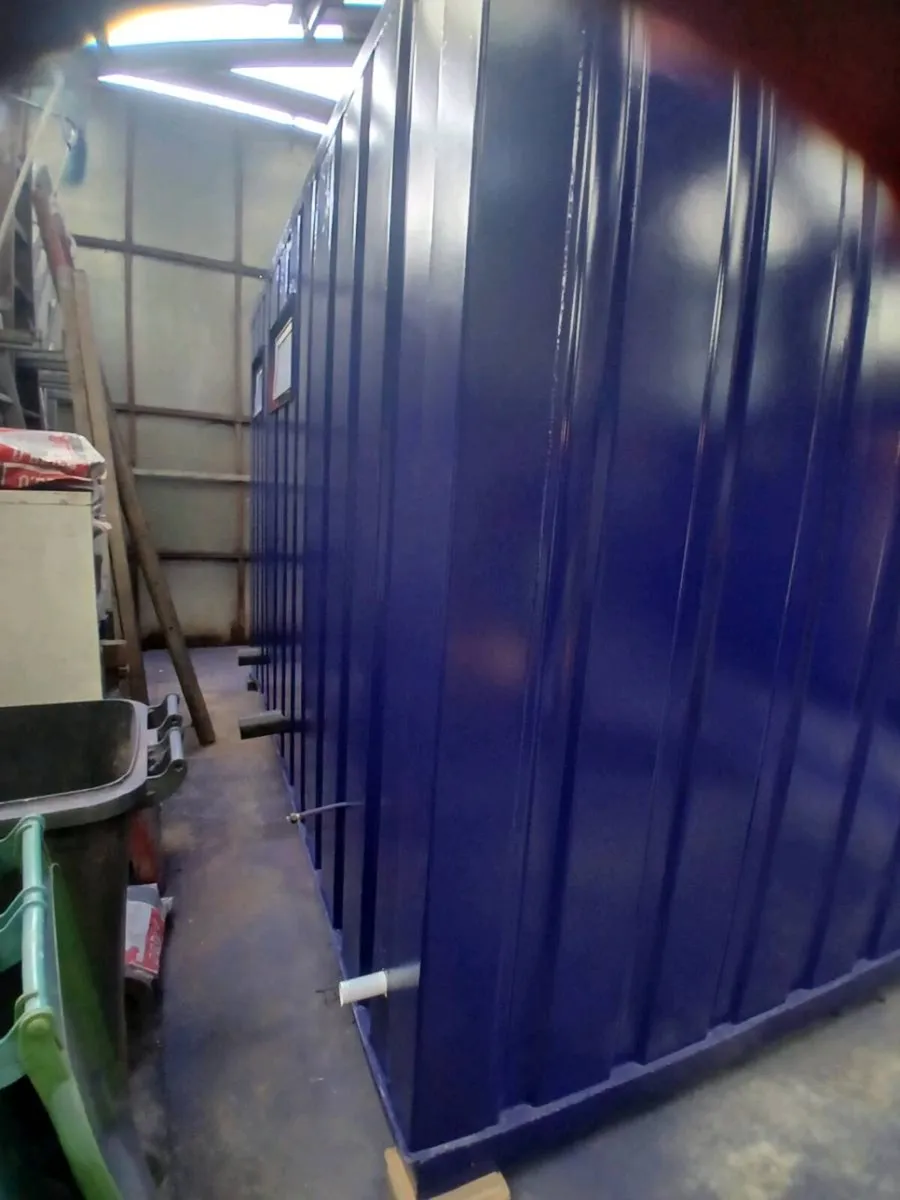 Container Toilet - Image 3