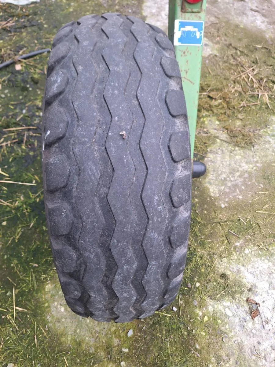 Krone ks6.81 7.61  rake - Image 4