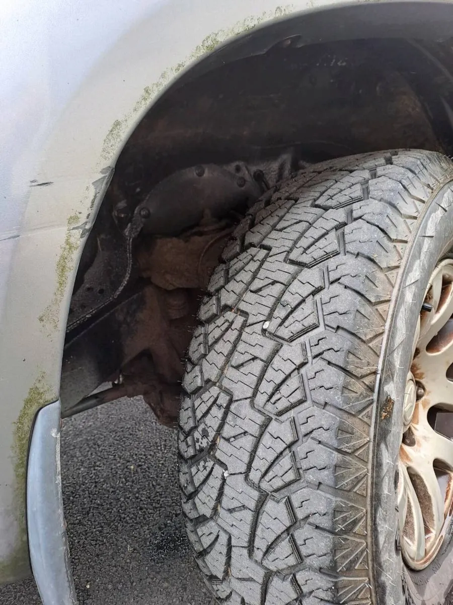 4x4 mazda bt50 jeep - Image 4