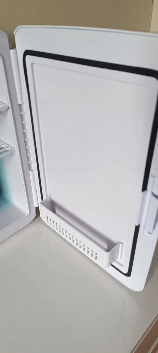 Mini Fridge - Image 2