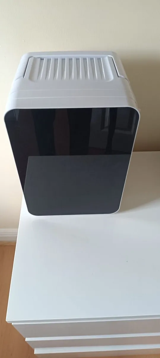Mini Fridge - Image 4