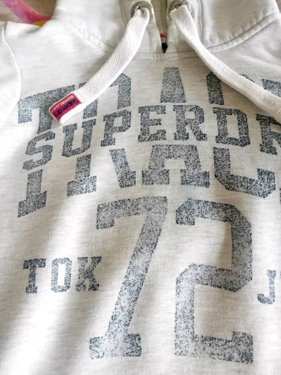 Ladies superdry hoody size x small - Image 2