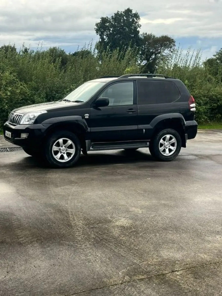 Toyota Land Cruiser 2005 - Image 2