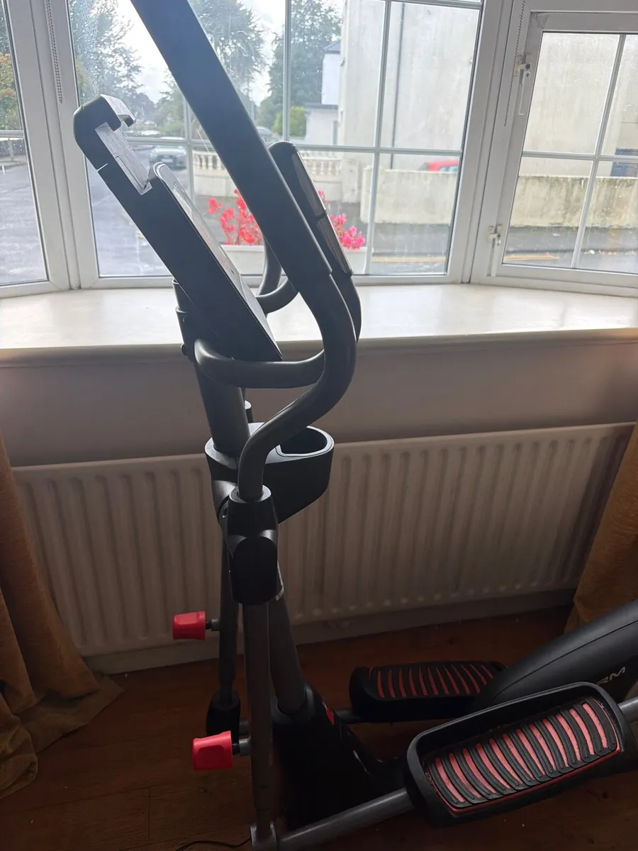 Gym equipment - Image 2