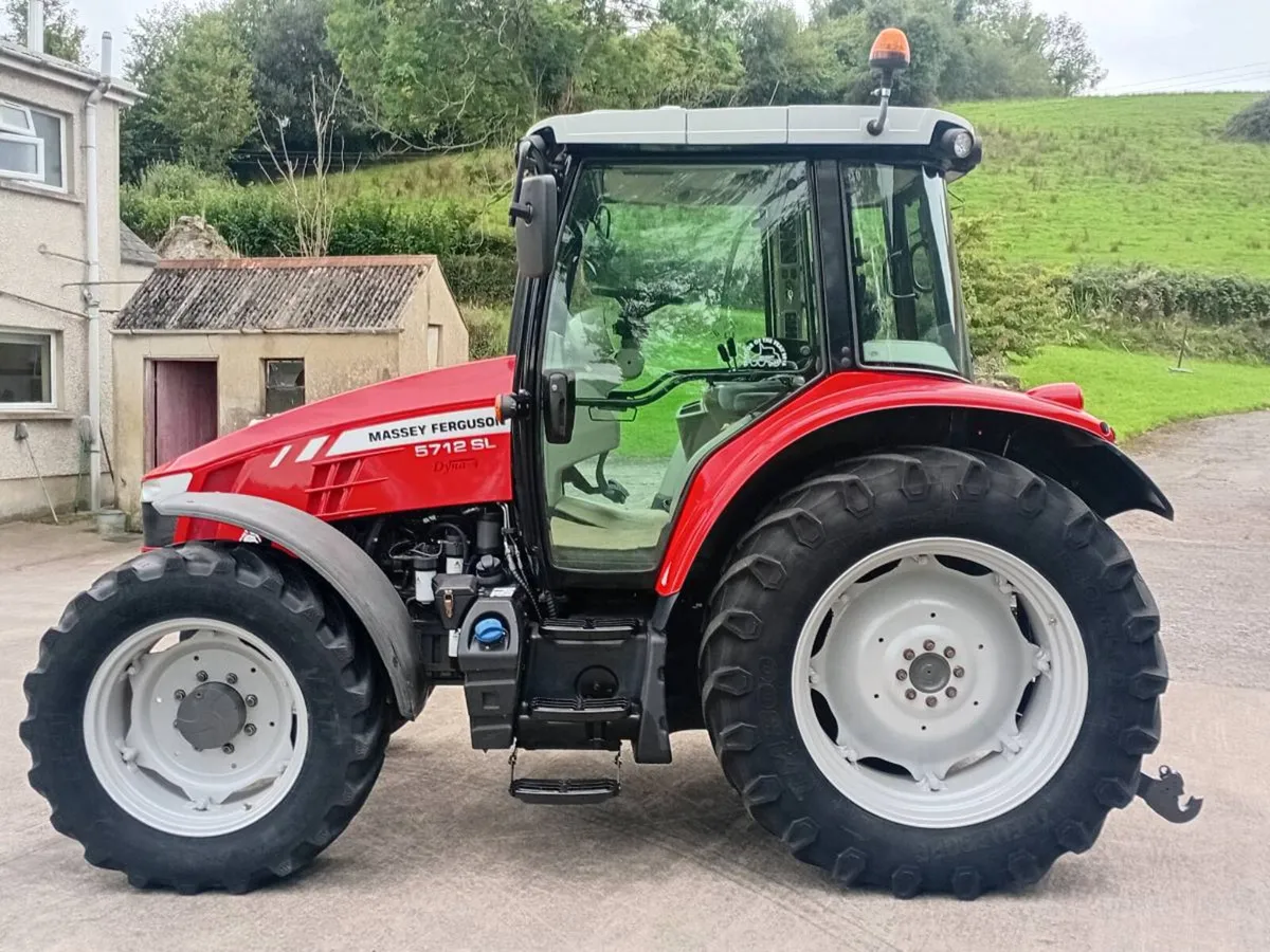 Massey Ferguson 5712 SL - Image 1