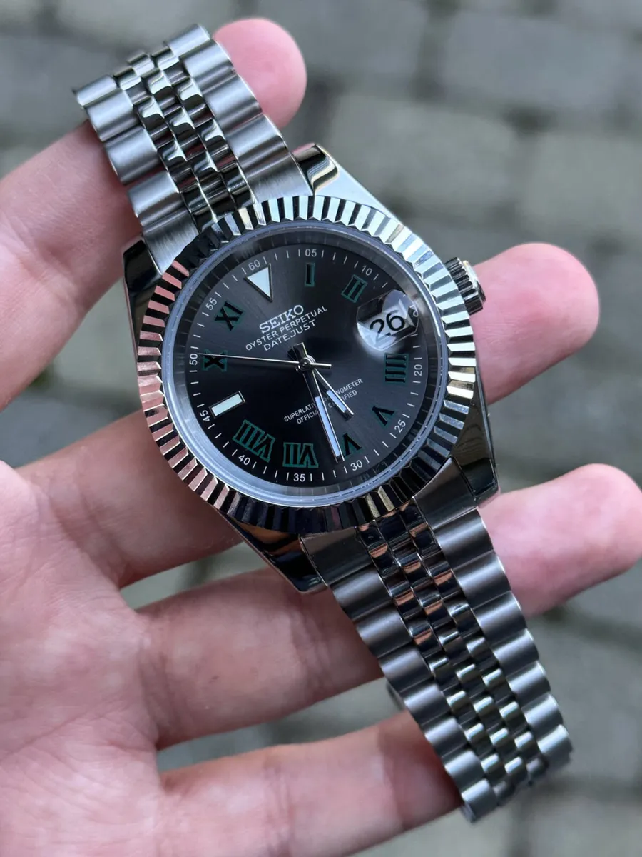 Seiko Wimbledon Watch Mod Automatic - Image 1