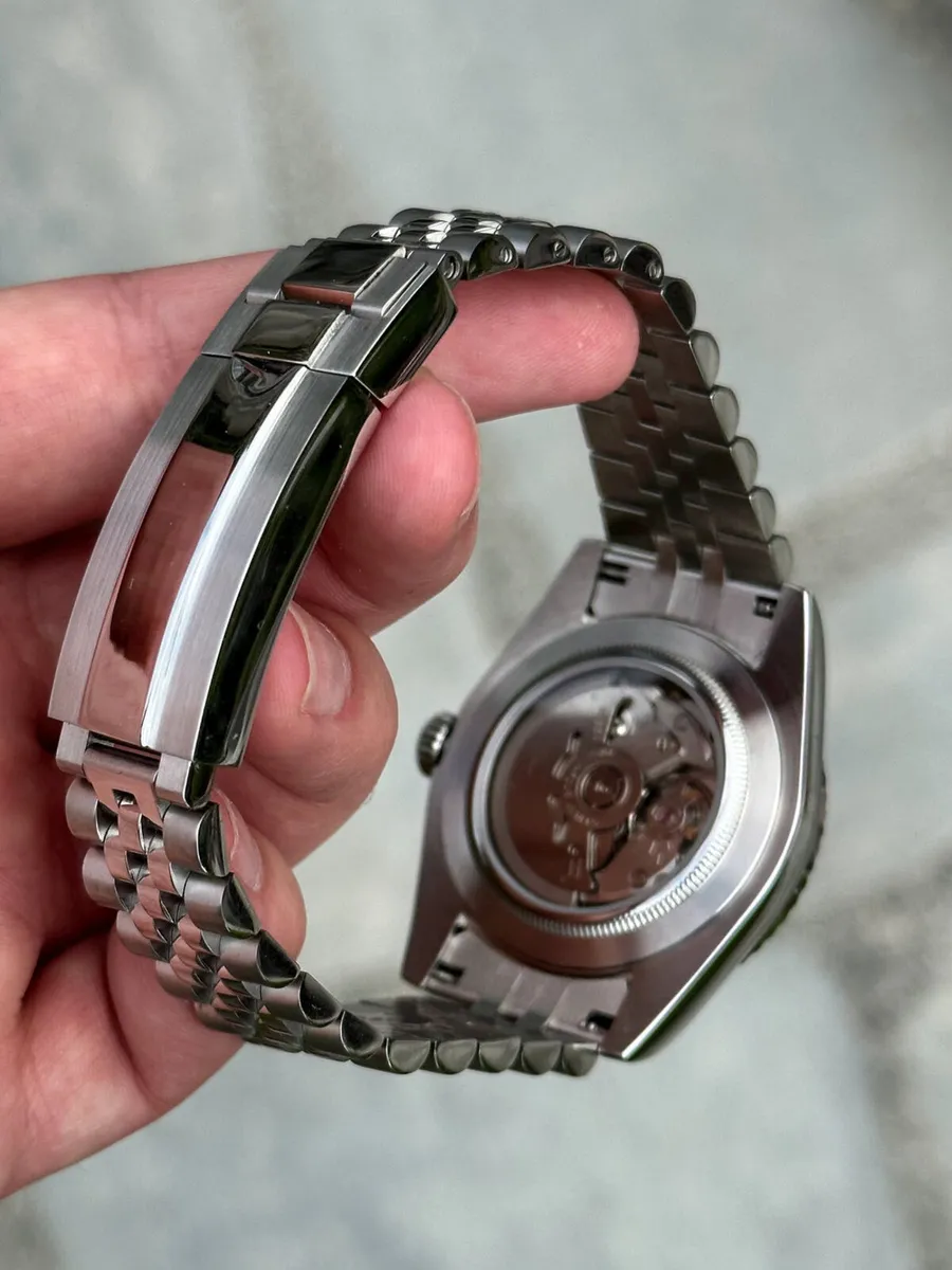 Seiko Wimbledon Watch Mod Automatic - Image 4