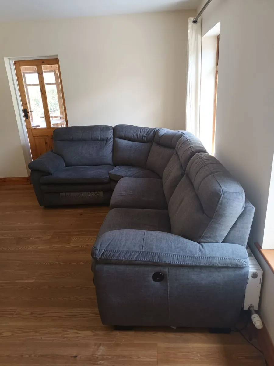 Couch - Image 3