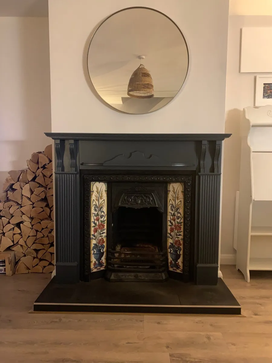 Cast Iron Fireplace Insert and Mantlepiece - Image 1