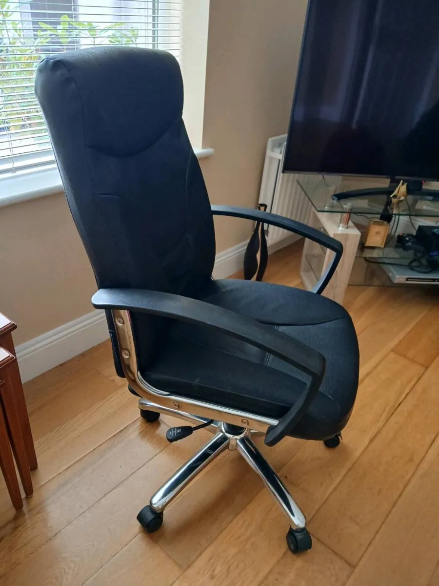 Home office furniture - Image 1