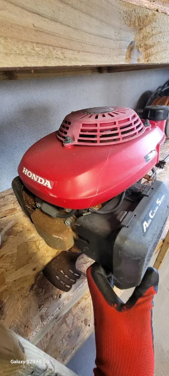 Honda Engine for lawnmower